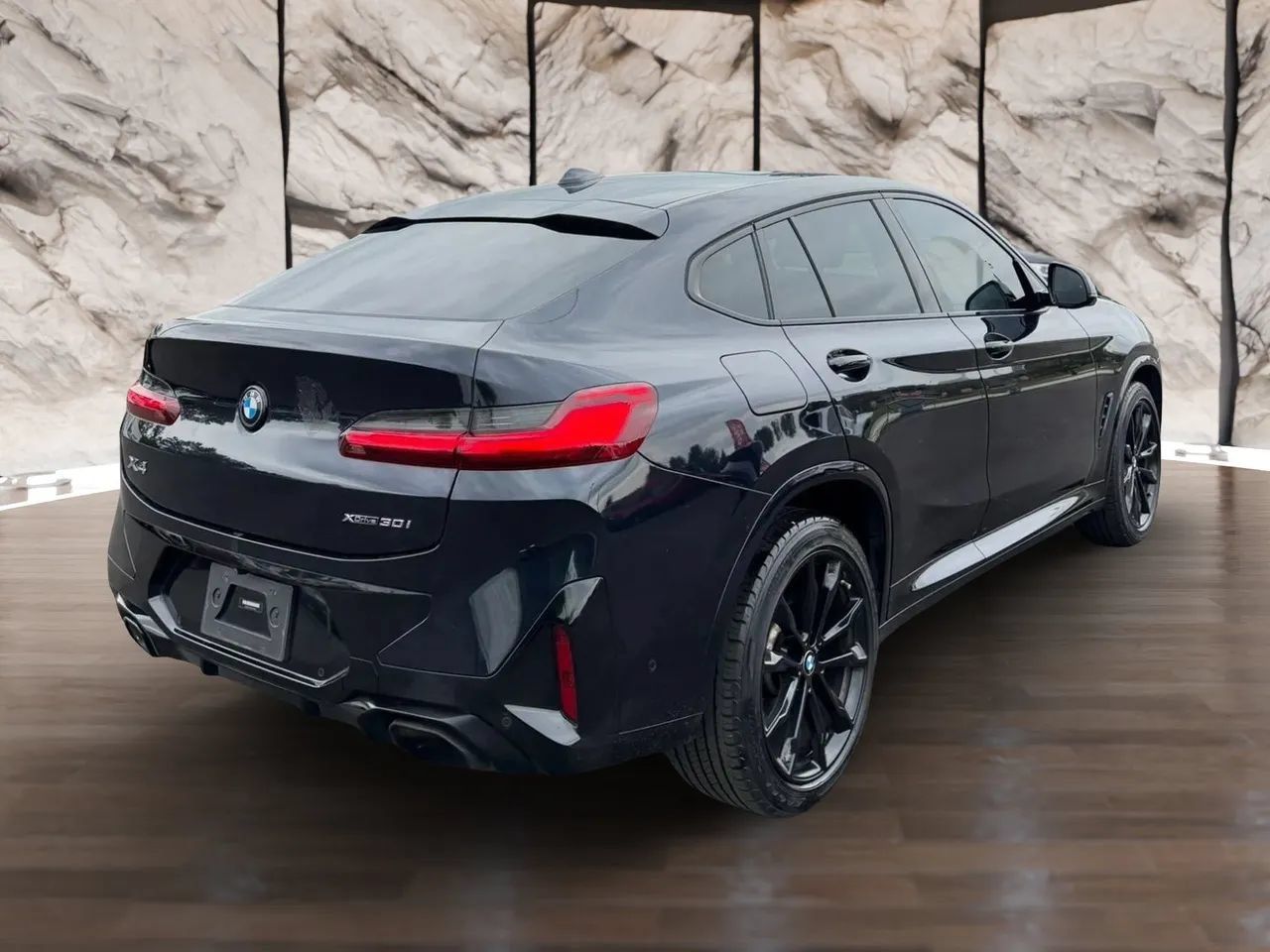 Used 2022 BMW X4 xDrive30i w/ M Sport Package AWD/4WD image 9