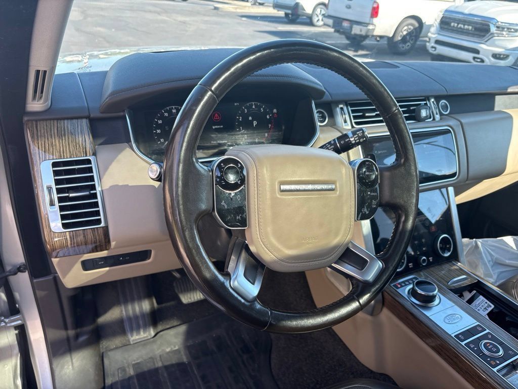 Used 2019 Land Rover Range Rover Supercharged AWD/4WD image 11