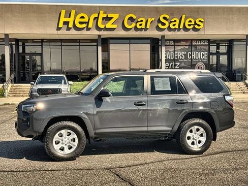 Used 2024 Toyota 4Runner SR5 AWD/4WD image 1