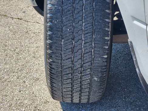 Used 2018 RAM 1500 Express RWD image 11