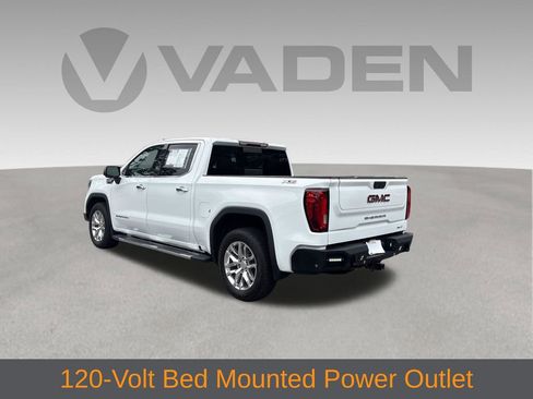 Used 2021 GMC Sierra 1500 SLT w/ SLT Premium Plus Package AWD/4WD image 30