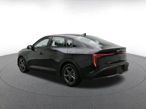 Used 2025 Kia K4 FWD image 6