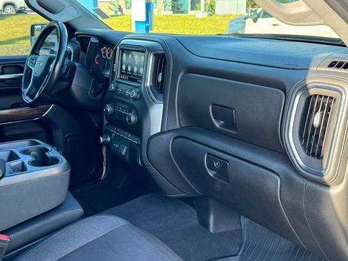 Used 2019 Chevrolet Silverado 1500 LT Trail Boss w/ Bed Protection Package AWD/4WD image 11