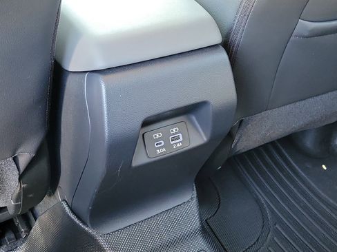 Used 2024 Subaru Crosstrek 2.0i Premium image 15