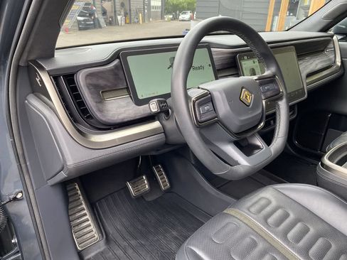 Used 2022 Rivian R1T Adventure AWD/4WD image 2