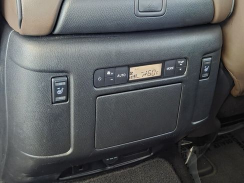 Used 2023 Nissan Armada Platinum w/ Captain's Chairs Package AWD/4WD image 16