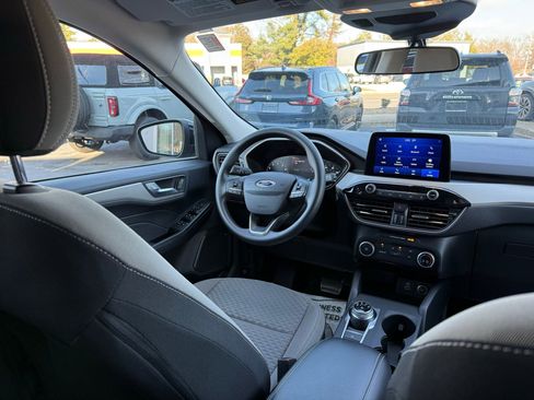Used 2021 Ford Escape SE image 29