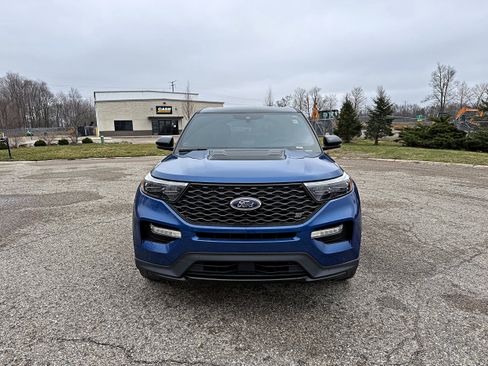 Used 2020 Ford Explorer ST w/ ST Street Pack image 4