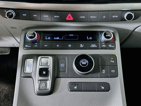 Used 2025 Hyundai Palisade SEL FWD image 25