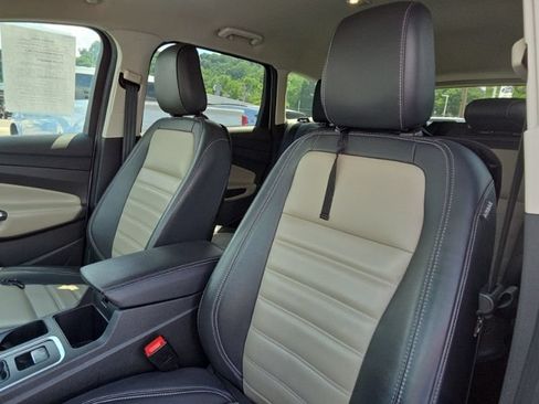 Used 2019 Ford Escape SEL AWD/4WD image 10