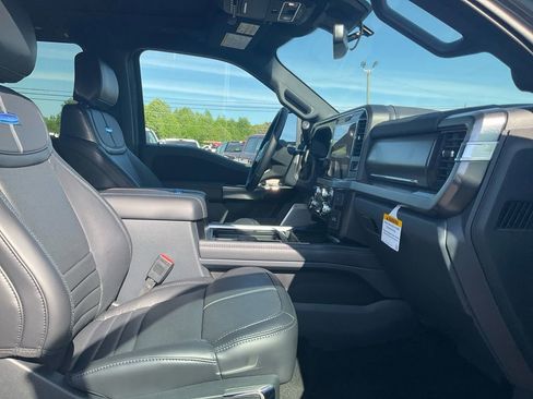 New 2026 Ford F250 Platinum image 12