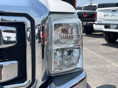 Used 2015 Ford F350 Lariat w/ Lariat Ultimate Package AWD/4WD image 9