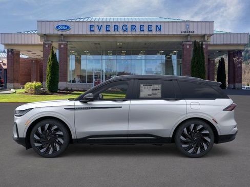 New 2026 Lincoln Nautilus Reserve w/ Jet Appearance Package AWD/4WD image 3