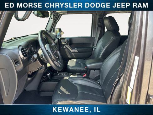 Used 2014 Jeep Wrangler Unlimited Sport w/ Quick Order Package 24S AWD/4WD image 9