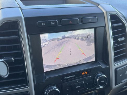 Used 2020 Ford F250 Lariat w/ Lariat Value Package AWD/4WD image 16