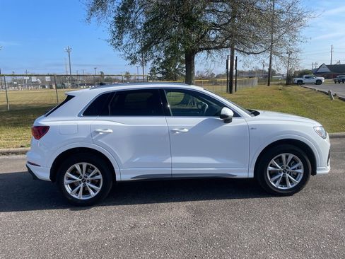 Used 2025 Audi Q3 2.0T Premium image 8