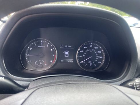 Used 2018 Hyundai Elantra GT FWD image 13