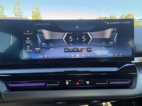 Used 2025 BMW 530i image 27