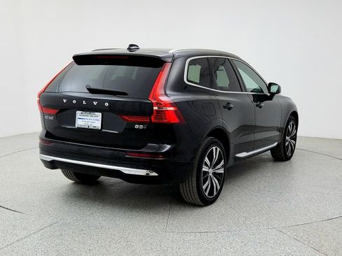 Certified 2023 Volvo XC60 B5 Plus w/ Climate Package image 5
