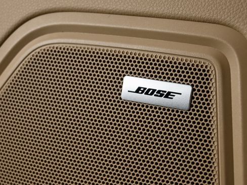 New 2026 Porsche Macan image 7