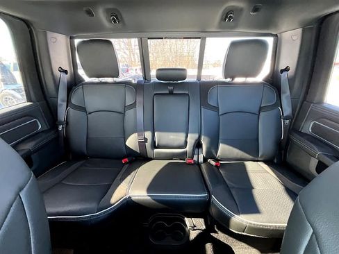 New 2026 RAM 3500 Laramie AWD/4WD image 36