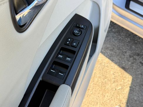 Used 2016 Acura RDX AWD w/ Technology Package image 19