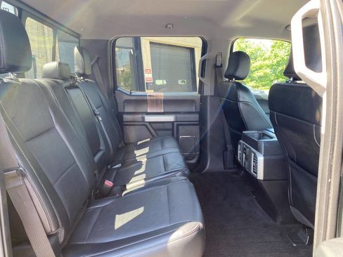Used 2015 Ford F150 Lariat w/ Equipment Group 502A Luxury AWD/4WD image 28