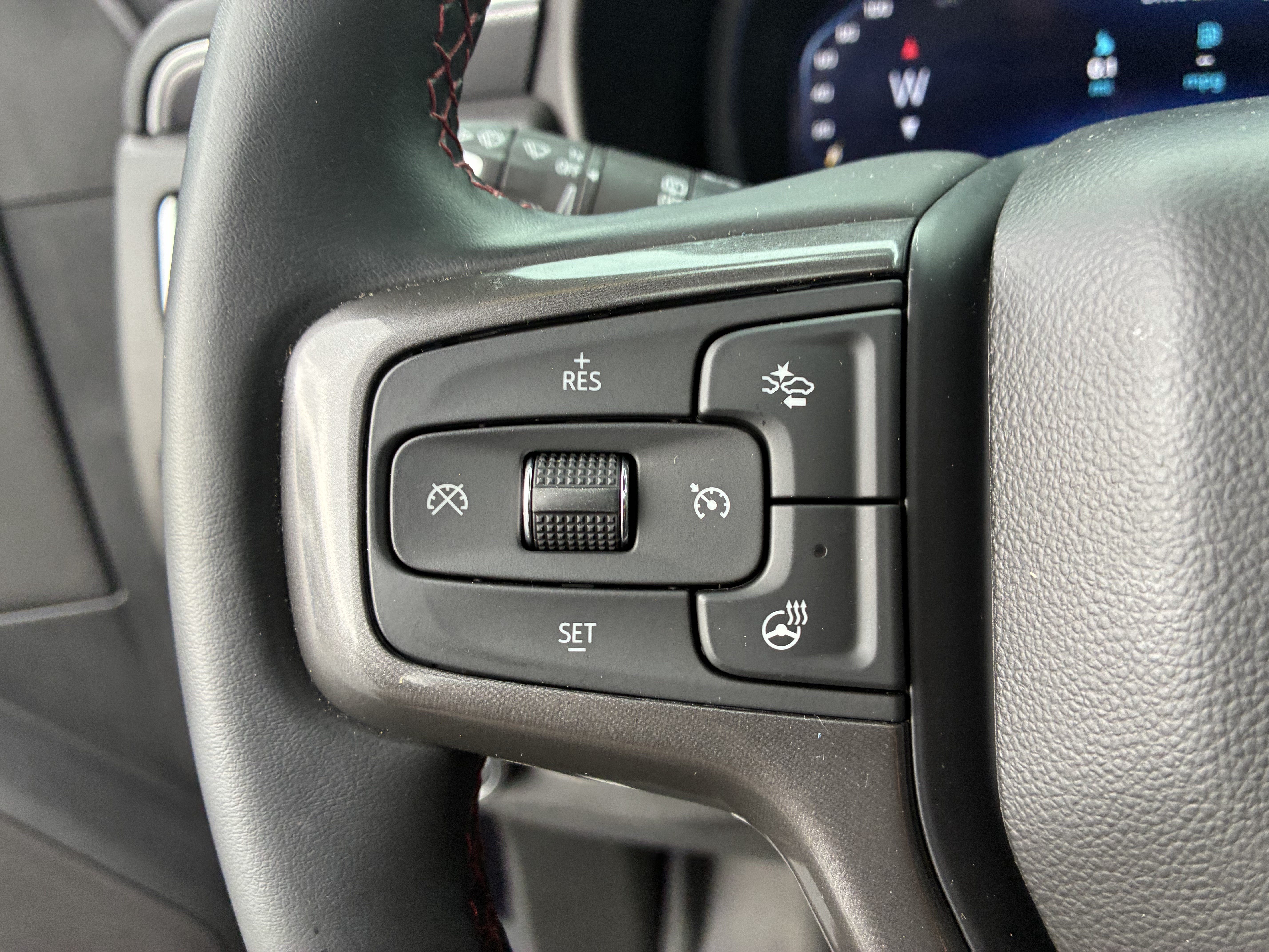 Used 2024 Chevrolet Tahoe RST w/ Luxury Package RWD image 31