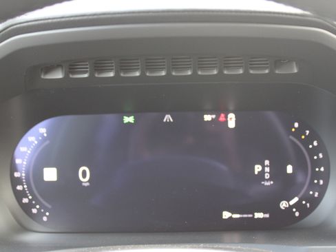 New 2026 Volvo XC90 B5 Core AWD/4WD image 13