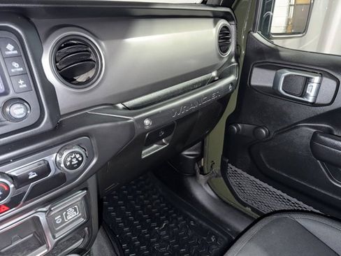 Used 2021 Jeep Wrangler Unlimited Sport image 27