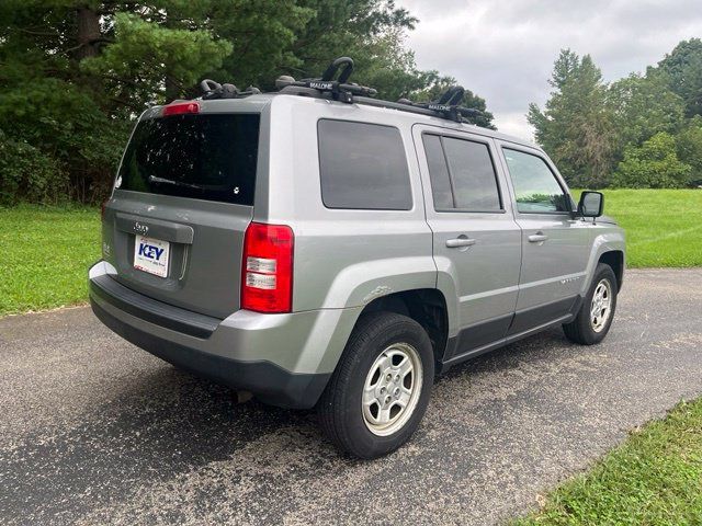 Used 2015 Jeep Patriot Sport w/ Power Value Group AWD/4WD image 3
