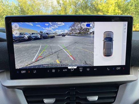 New 2026 Ford Explorer Active image 10