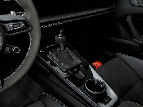 Used 2023 Porsche 911 GT3 RWD image 45