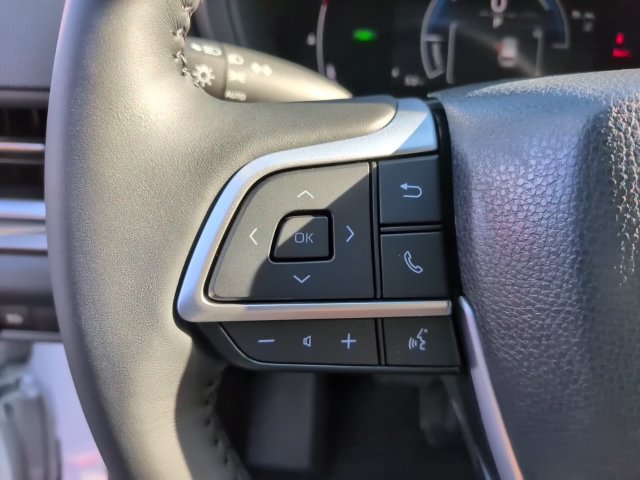 Used 2026 Toyota Grand Highlander XLE FWD image 16