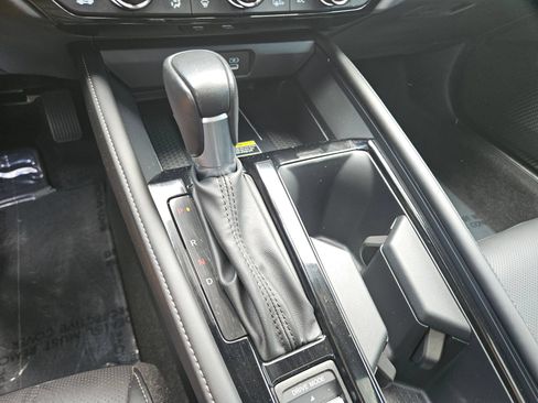 Certified 2023 Honda Accord Touring image 19