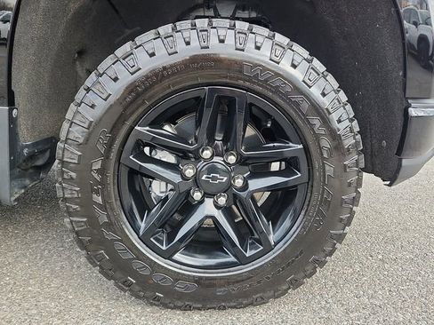 Certified 2021 Chevrolet Silverado 1500 LT Trail Boss w/ Convenience Package II image 8