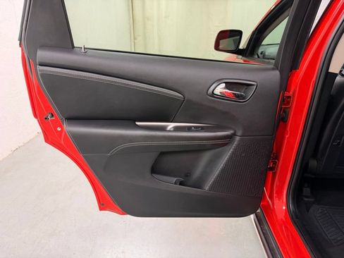 Used 2018 Dodge Journey Crossroad AWD/4WD image 18