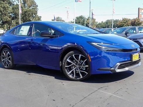 New 2026 Toyota Prius Plug-In Hybrid image 7