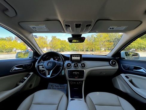 Used 2015 Mercedes-Benz GLA 250 4MATIC w/ Premium Package image 31