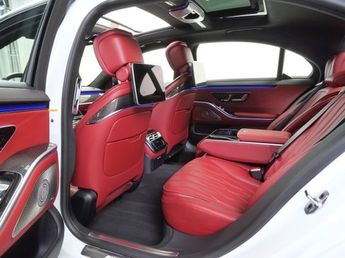 Used 2025 Mercedes-Benz S 63 AMG S image 17