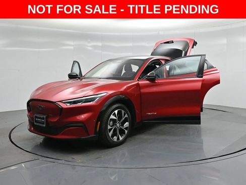 Certified 2023 Ford Mustang Mach-E Premium image 33