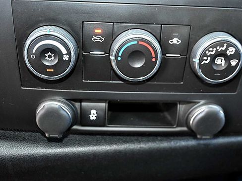 Used 2013 Chevrolet Silverado 1500 LT RWD image 20