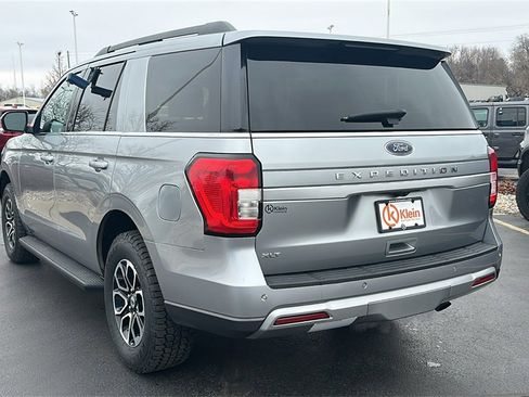 Used 2024 Ford Expedition XLT image 6