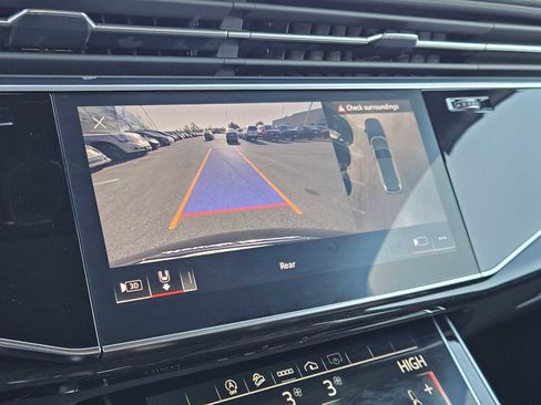 Used 2021 Audi Q7 3.0T Premium Plus image 18