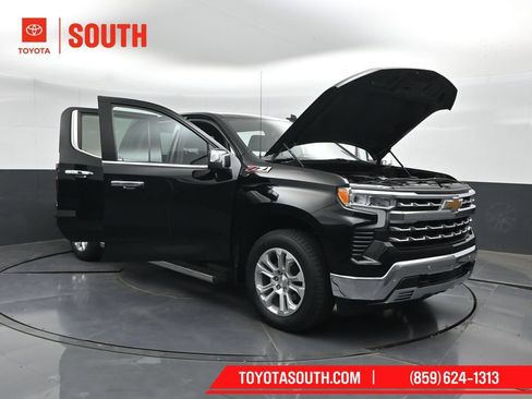 Used 2022 Chevrolet Silverado 1500 LTZ w/ Z71 Off-Road Package AWD/4WD image 60