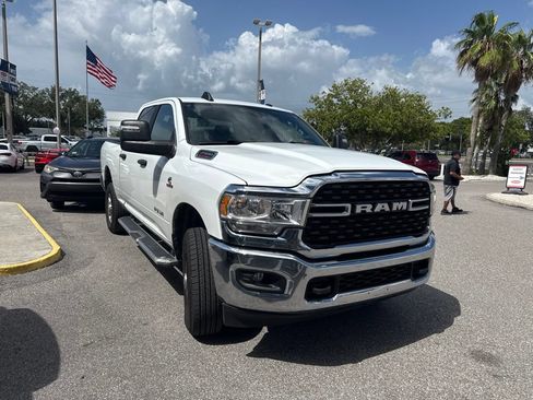 Used 2024 RAM 2500 Big Horn AWD/4WD image 3