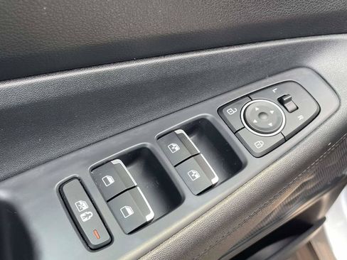 Certified 2023 Hyundai Santa Fe SEL FWD image 15