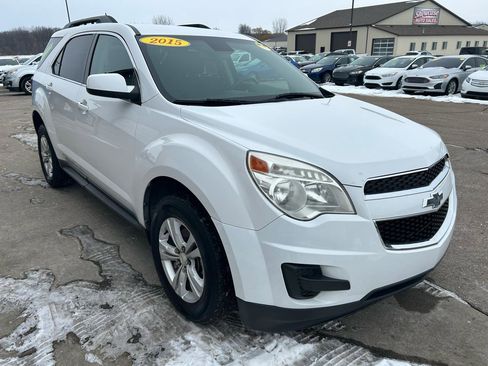 Used 2015 Chevrolet Equinox LT image 3