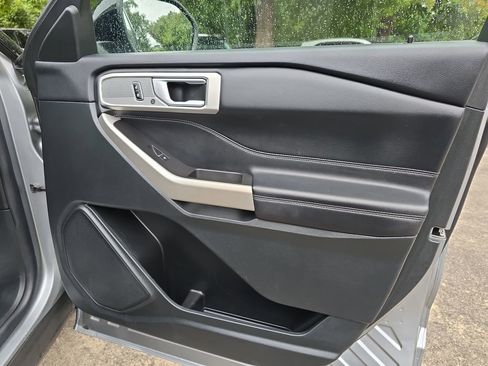 Used 2023 Ford Explorer Limited image 53