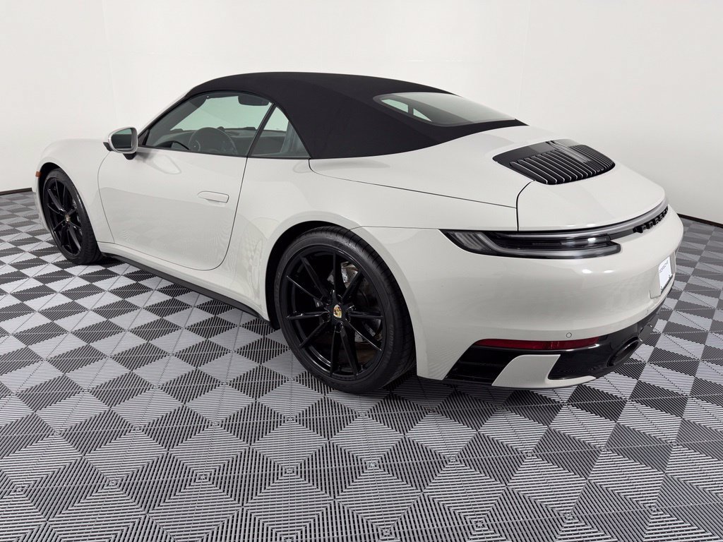 Certified 2024 Porsche 911 Carrera RWD image 3